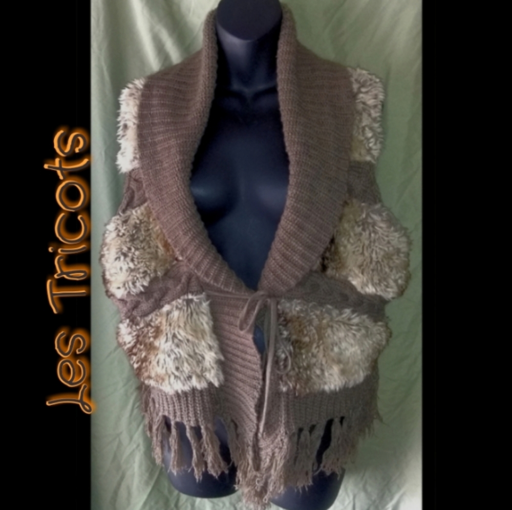 *5 for $30* LES TRICOTS FAUX FUR SWEATER VEST